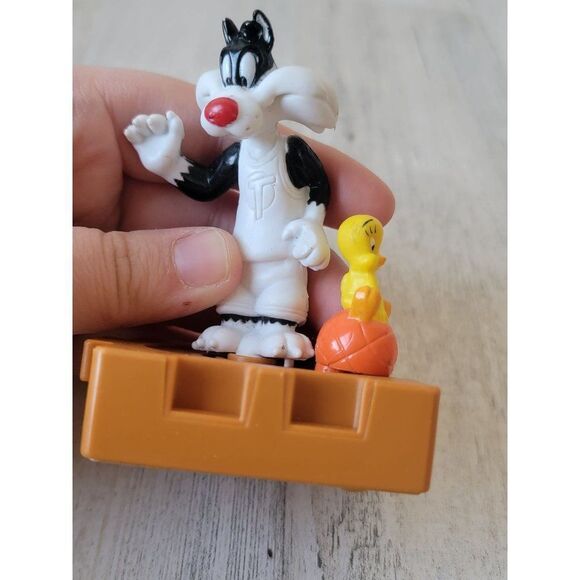 Space jam 1996 Sylvester tweety bird toy figure McDonald's - Picture 7 of 8